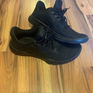 Black Nikeflex Training Sneakers - Size 10.5